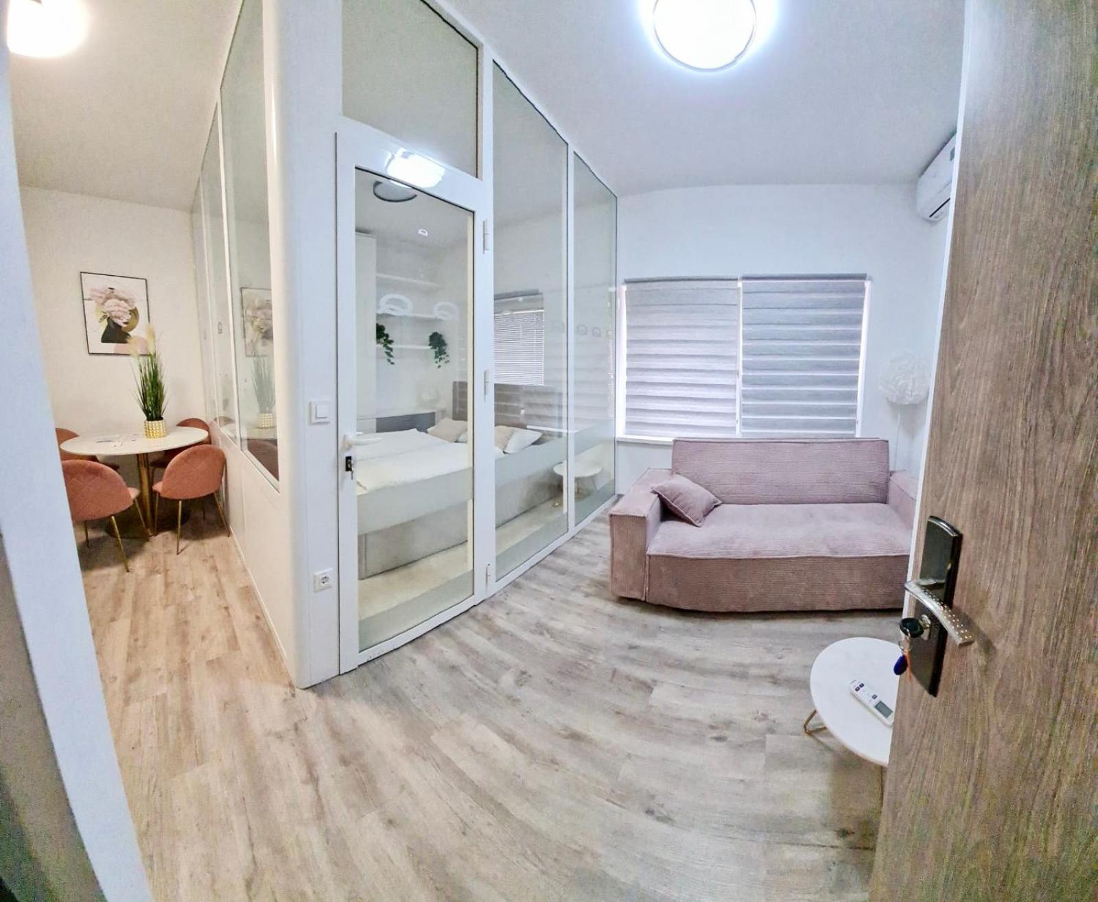 Ljubljana Central Lux Apartment With Free Parking Liubliana Exterior foto